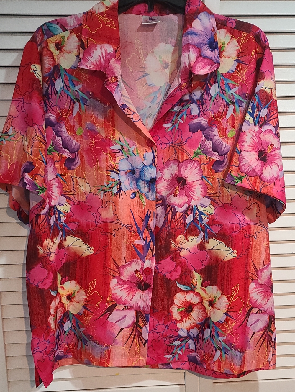 LaLeeLa Hawaiian Shirt Pink Orange Floral Button-Down - Tropical Resort NWT